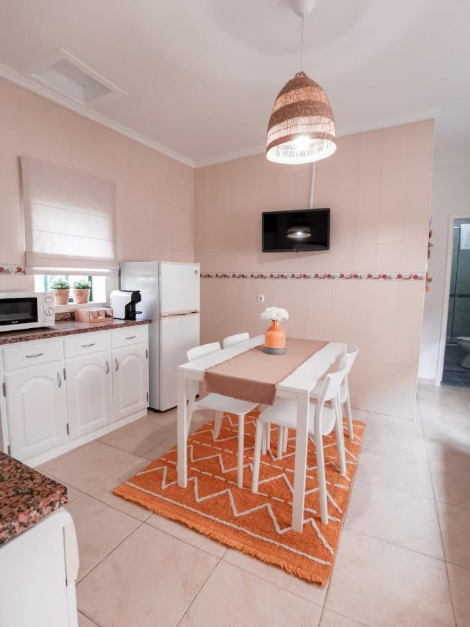 Cantinho Da Praia Apartments Nazaré Buitenkant foto